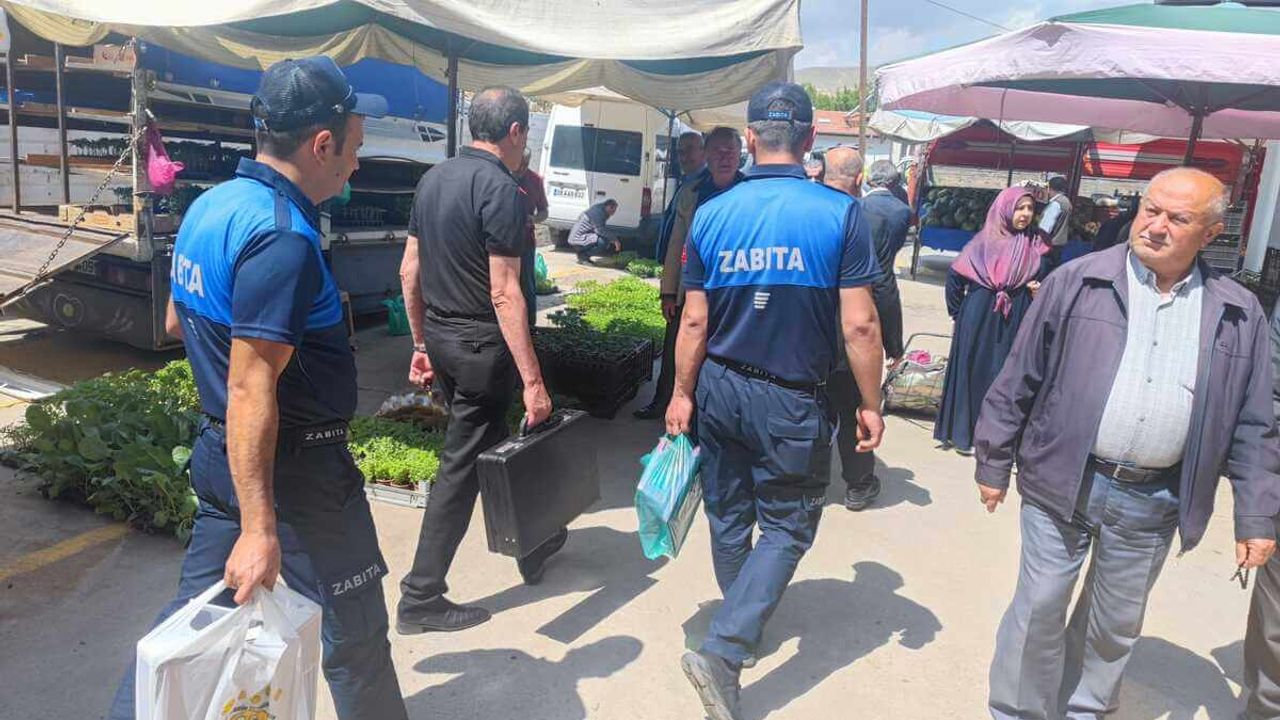 Kayseri’de Zabıtalar Uyarmıştı! Pazardan Toplatıldı!