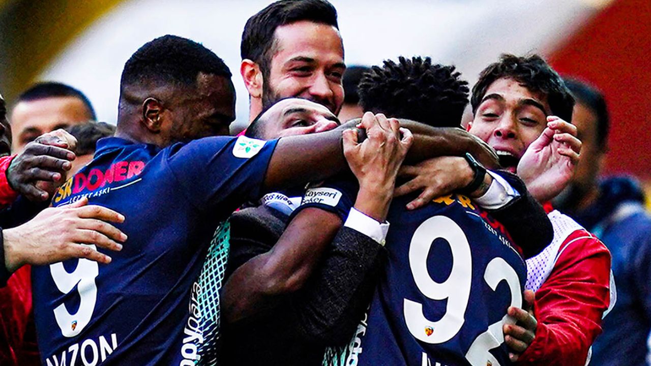 Kayserispor'da Asist Kralı Bakın Hangi Futbolcu Oldu?