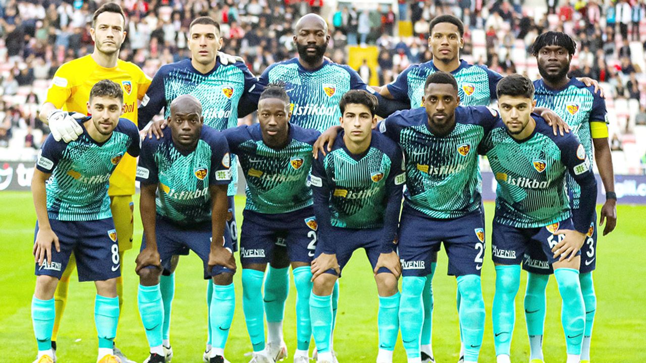 23 Yaşındaki Oyuncu Kayserispor'a Veda Etti