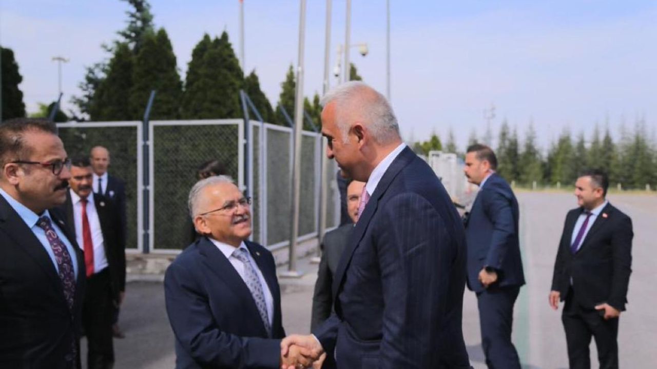 Turizm Bakanı'ndan Sürpriz Ziyaret! Kayseri'ye Neden Geldi?