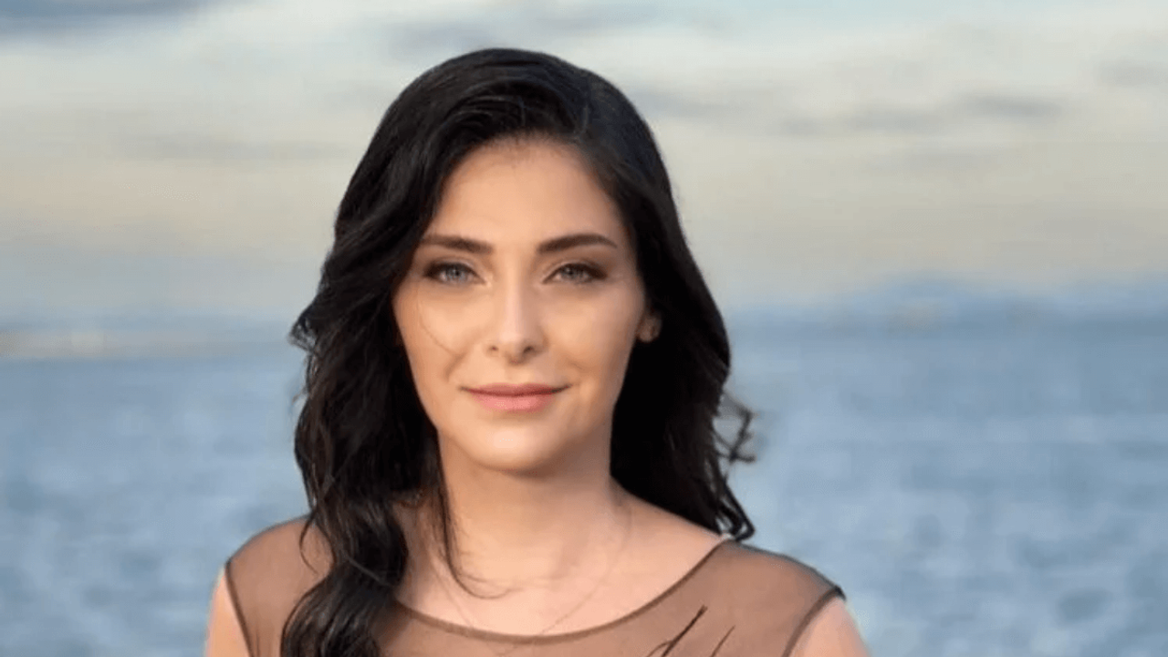 Ünlü Oyuncudan Kahreden Haber! Kızılcık Şerbeti'nin Nursema'sı Yıkıldı!