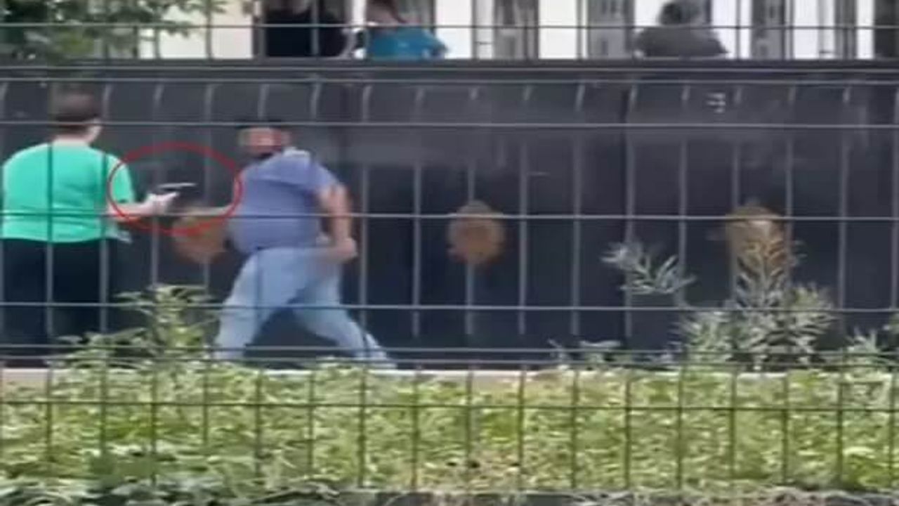 Okuldan Atılan Kız Öğrenci Okulu Tabancayla Bastı
