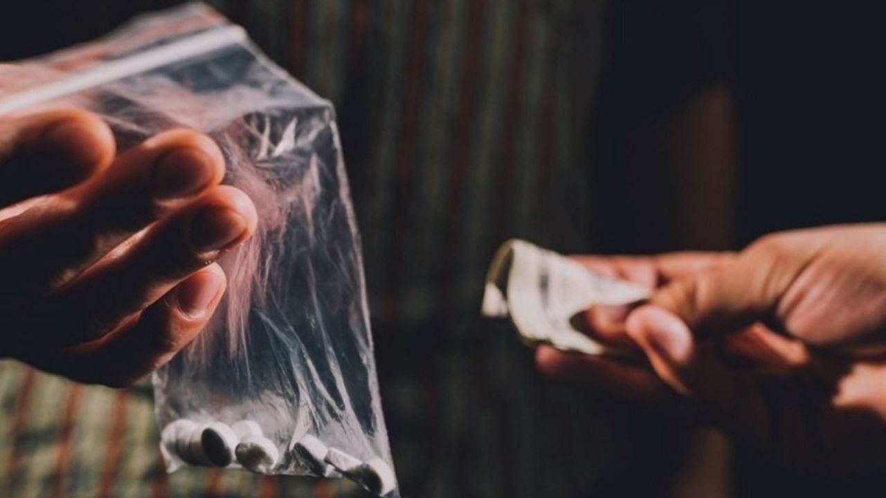 Narkotik Polisi 43 Torbacıyı Paket Etti!
