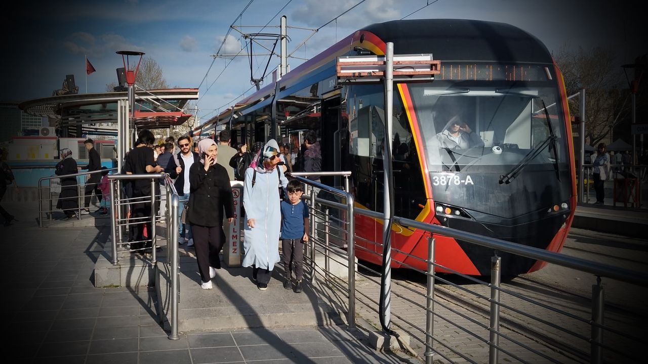 Kayseri'de Cumartesi Günü Tramvay Ücretsiz Olacak Mı?