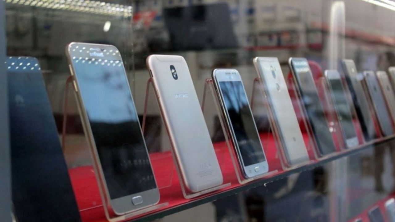 Yurt Dışından Getirilen Telefonlarla İlgili Şok Gelişme: El Konulacak