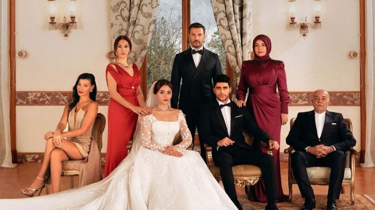Kızılcık Şerbeti'ne Veda Eden Oyuncuların Ayrılık Nedenleri Ortaya Çıktı!
