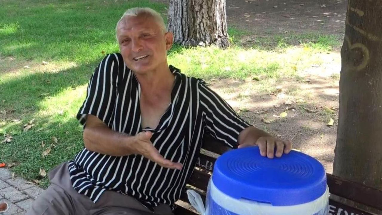 Sıcaklardan Bunaldı Çareyi Termos İle Buldu!