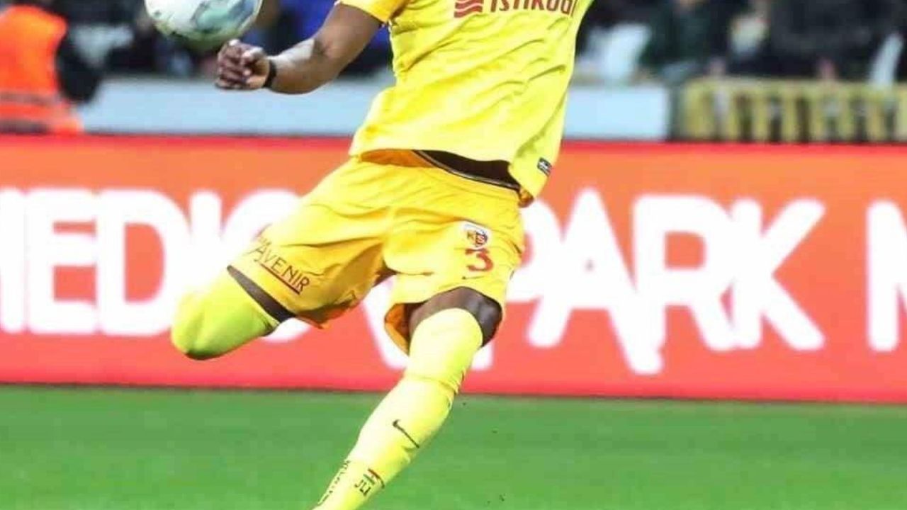 Kayserispor'un Ganalı Yıldızı Yanıyor!