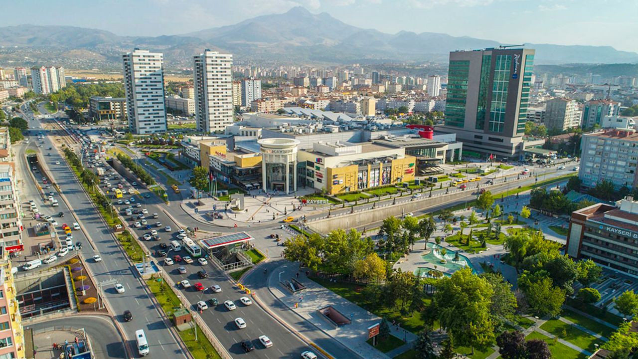 Kayseri’de AVM’ler Bayram’da Açık Olacak Mı?