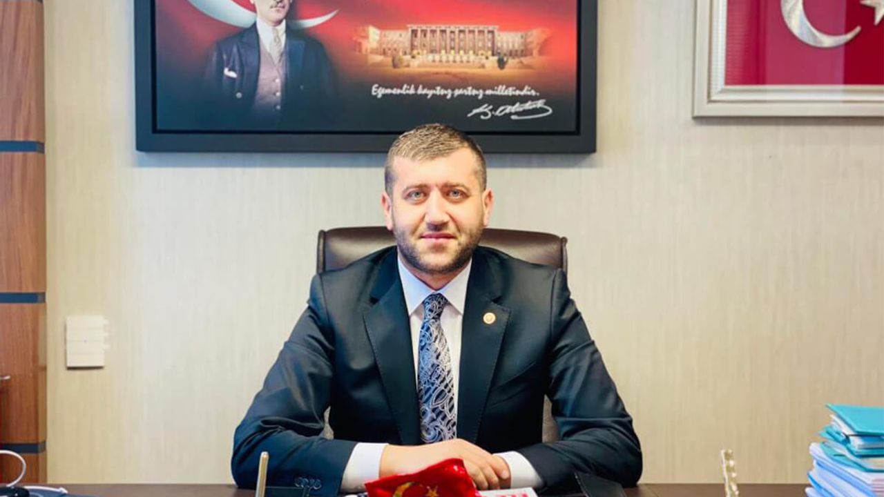 Baki Ersoy’dan Türkiye Maçı Sonrası Olay Gönderme!