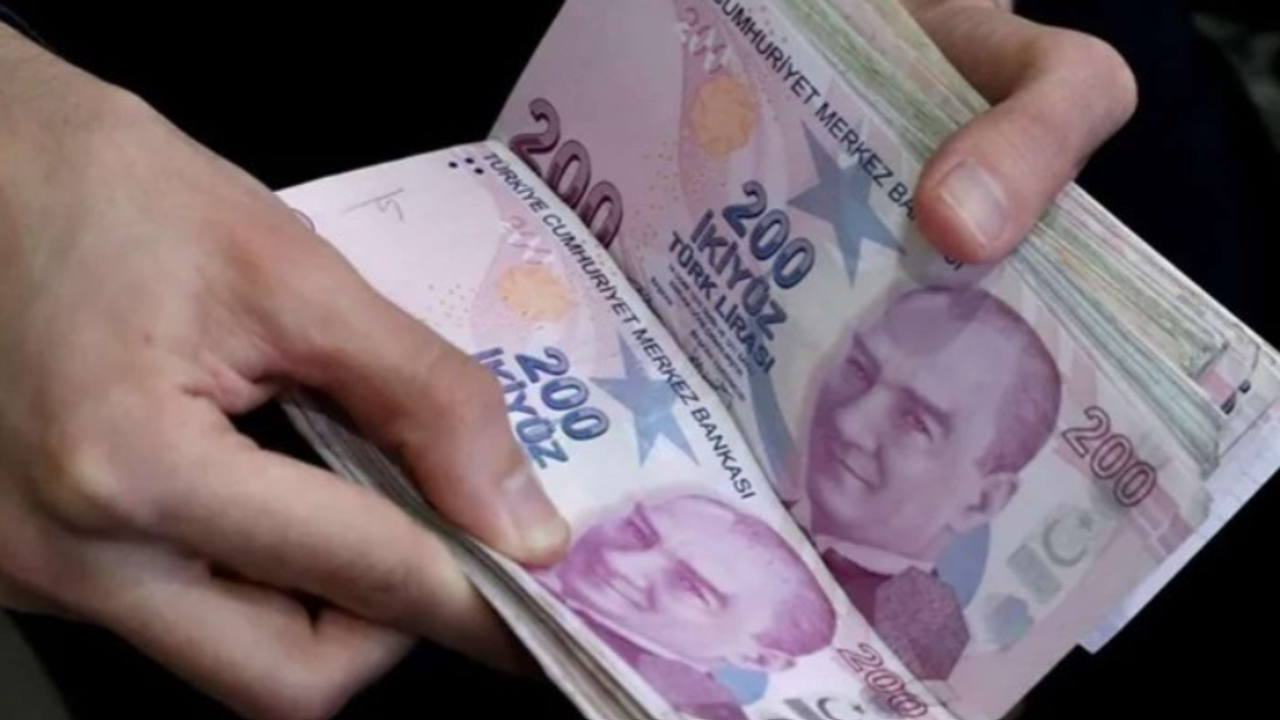 Kayseri’de Bayram İkramiyesi Hesaplara Yattı!