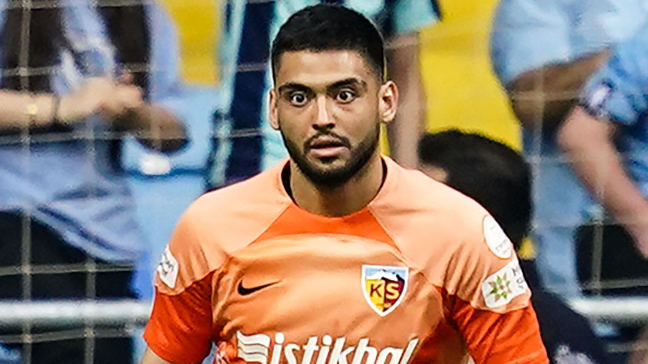 Kayserispor'da Bilal Bayazıt Takımda Kalacak Mı?
