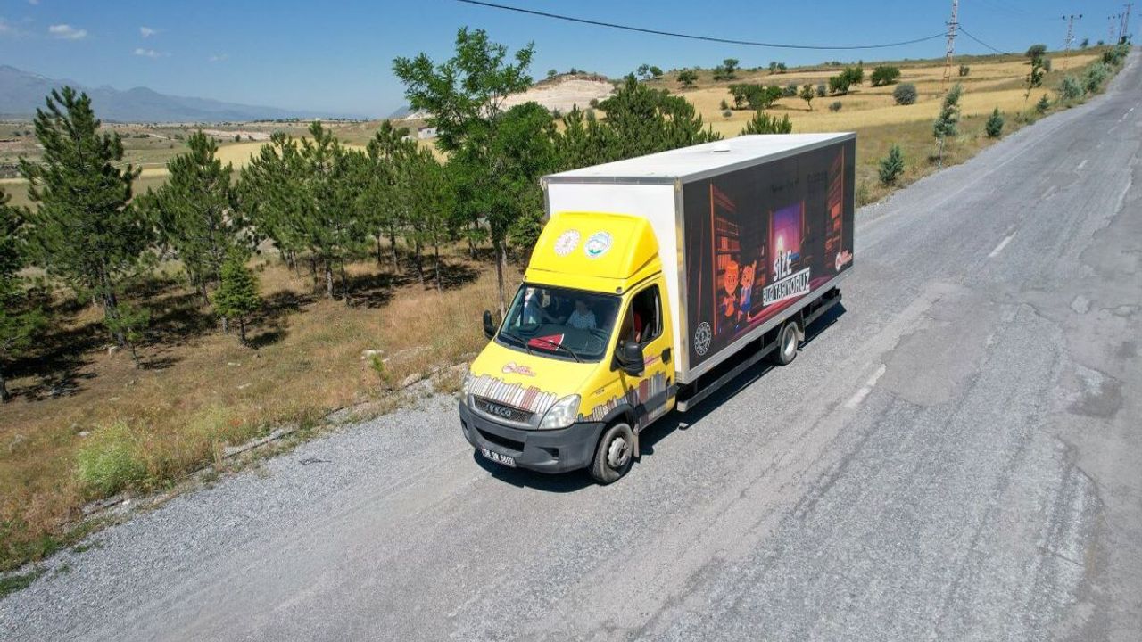'Gezici kütüphane’ Yollarda…