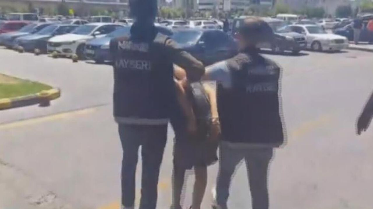 Kayseri Otobüs Terminali'nde Hareketli Dakikalar! Polis Ekipleri Harekete Geçti!