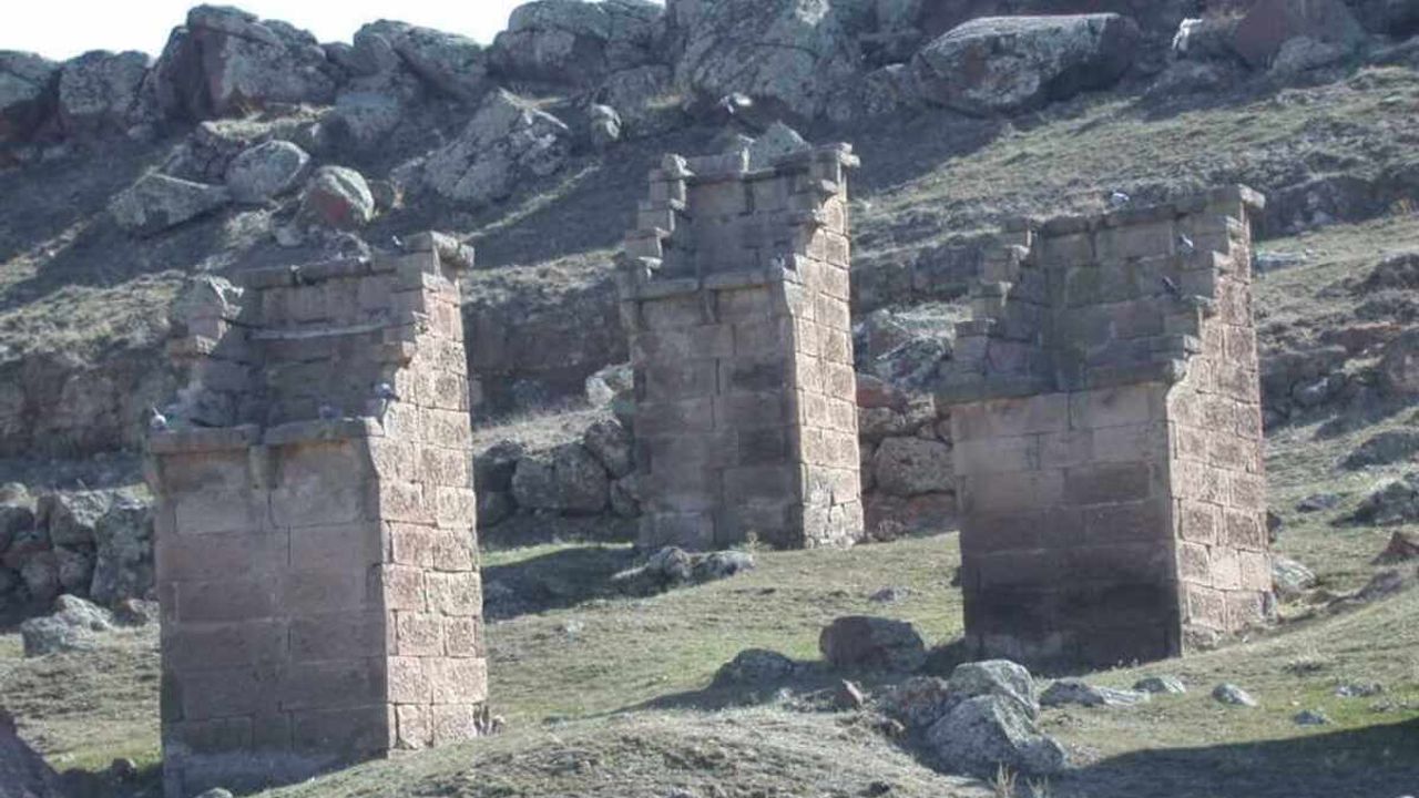 Kayseri’de Asırlar Önce Yapılan Bu Yapılar Merak Konusu Oldu!