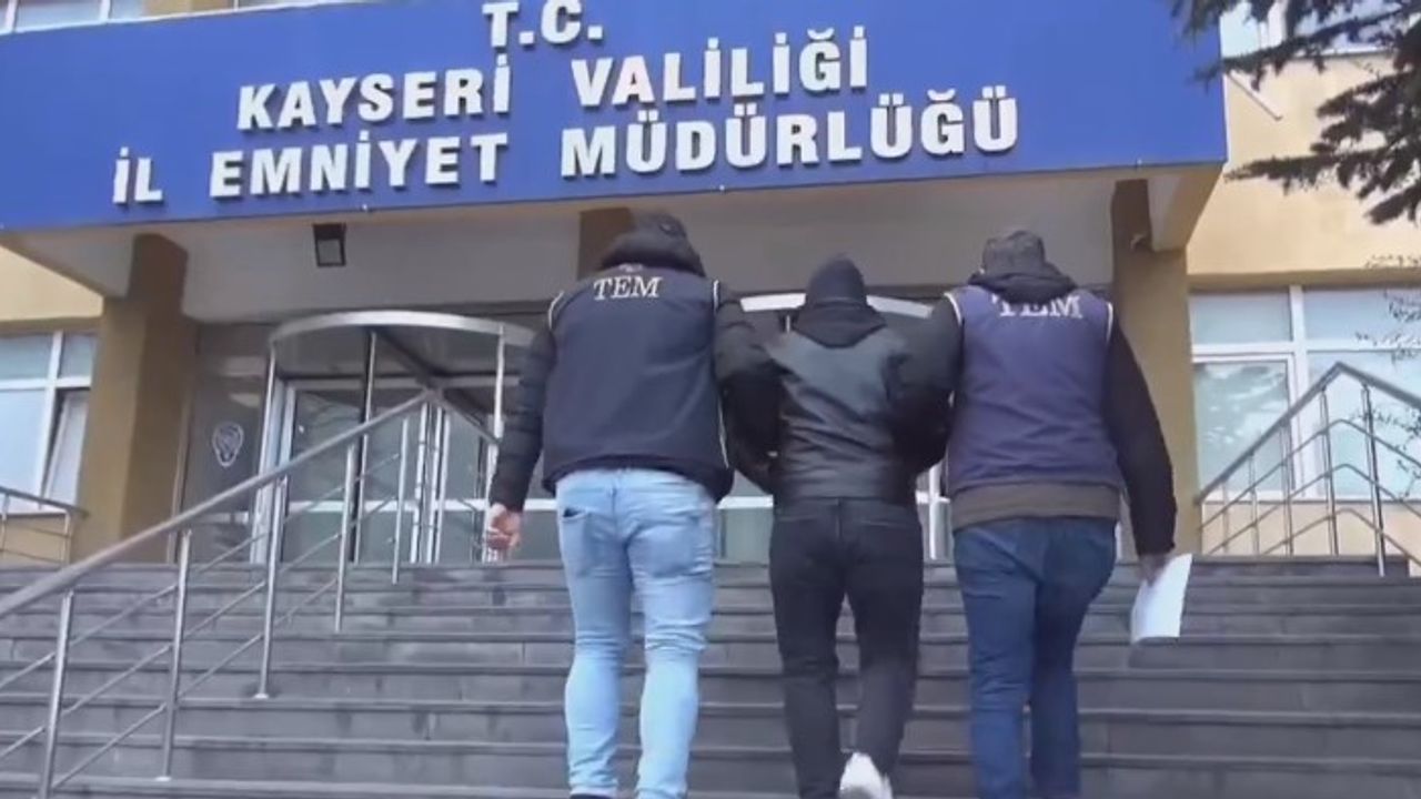 FETÖ’cüler Kayseri’de Durmak Bilmiyor!