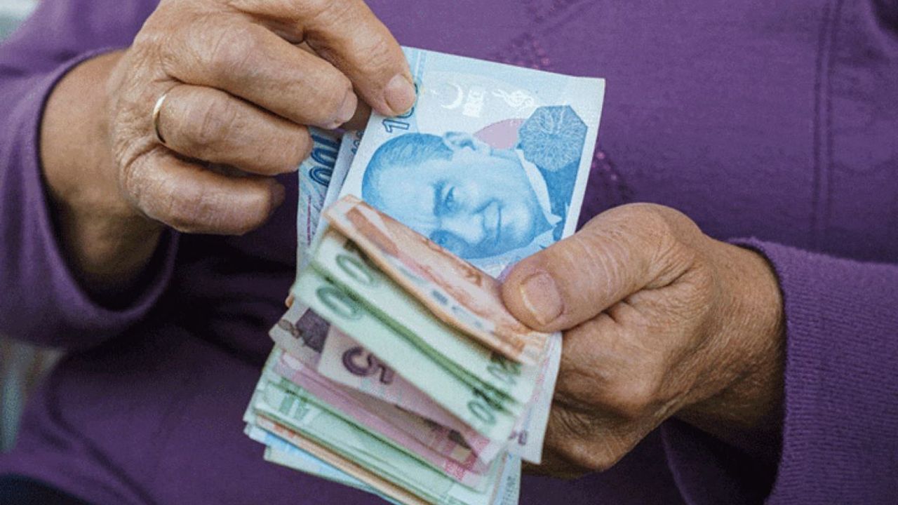 Kritik Haftaya Girildi! Emeklilere Verilecek Zam Oranı Belli Oluyor!