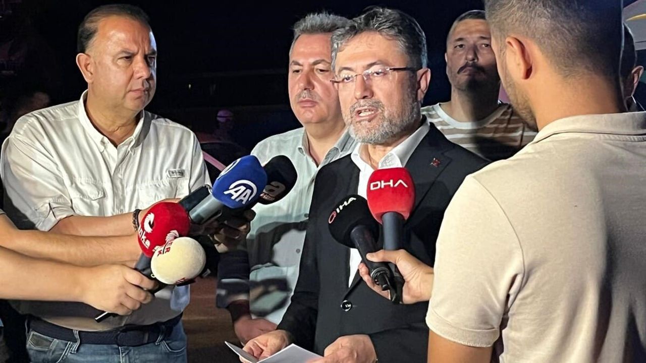 Bakan Yumaktan Açıklama: 7 Şehirde 44 yangın