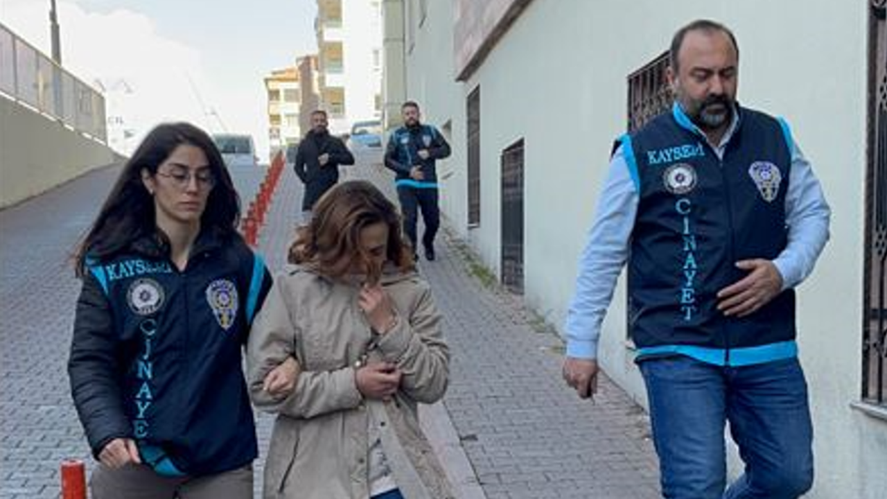 Kayseri’de Biri Kadın 2 Kişi Tartıştığı Adamı Öldürdü!