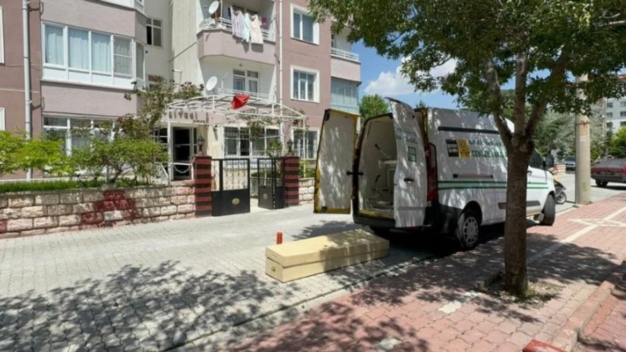 Kız Kardeşi İntihar Eden Kadın Aynı Gün Ölü Bulundu!