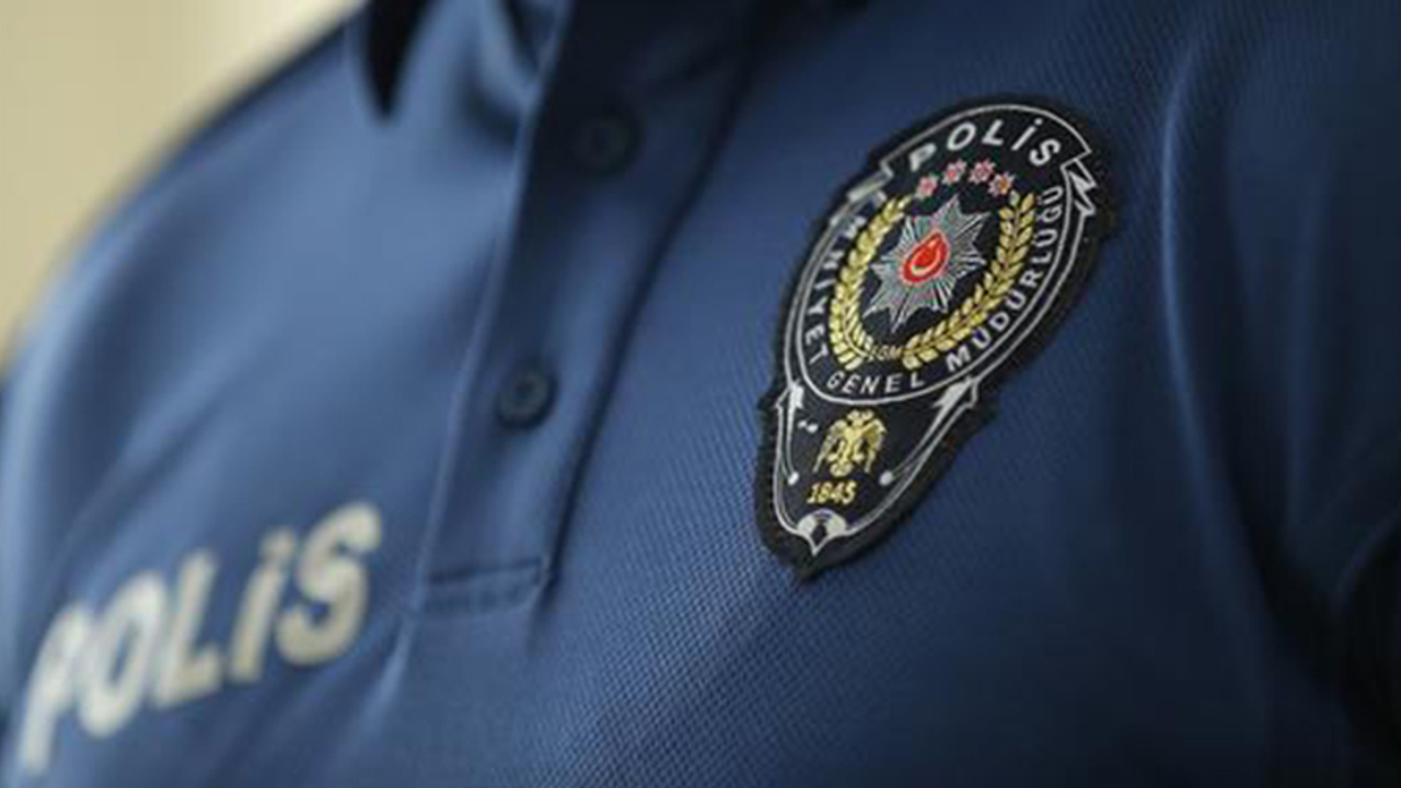 Polis Memuru Önce Eşini Ve 3 Yaşındaki Oğlunu Öldürdü! Sonra Aynı Silahla Kendini…