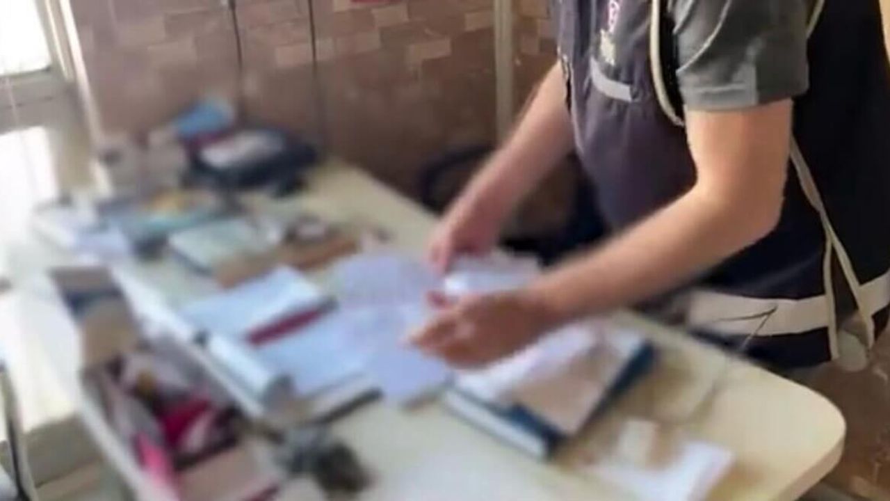Tehditle 25 Milyonluk Vurgun Yaptılar!