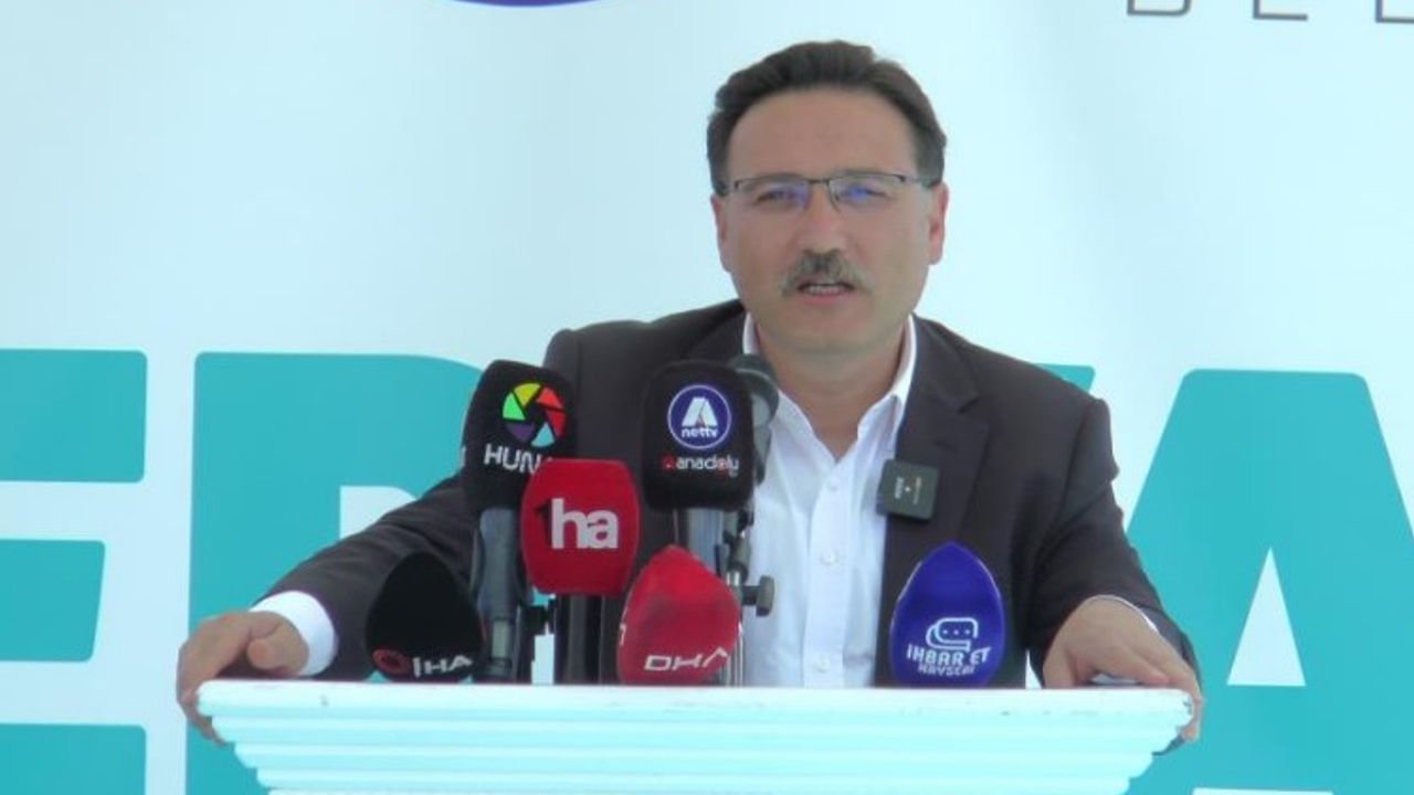 Vali Çiçek: Kurulan Tuzakları Yıkmak İçin Mücadele Veriyoruz