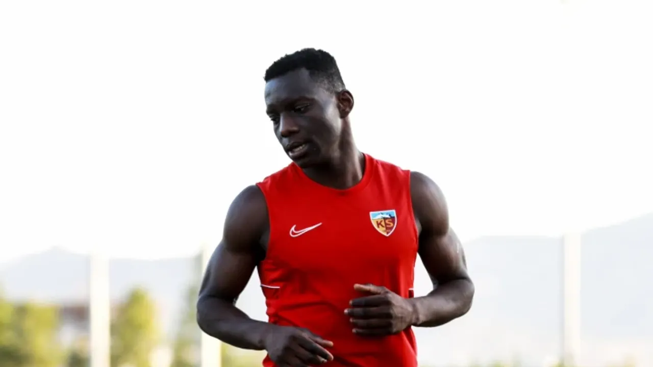 Kayserispor'da Vasatın Altında Kaldı Bu İş Böyle Gitmez Yaw!