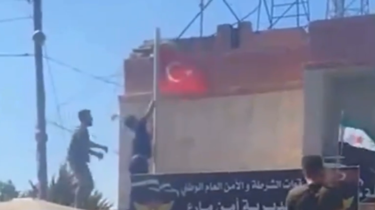 Türk Bayraklarını İndirip Yırtıyorlar!