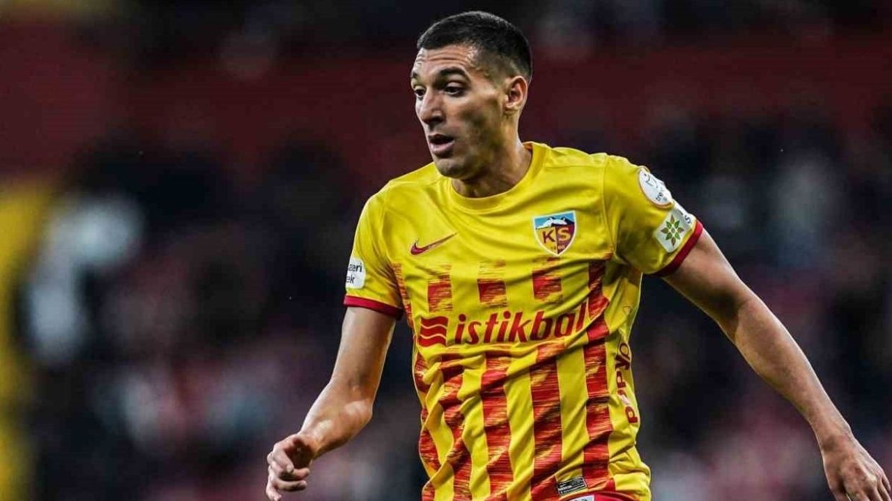Mehdi Bourabia Yeni Sezon Kampına Katılmadı!
