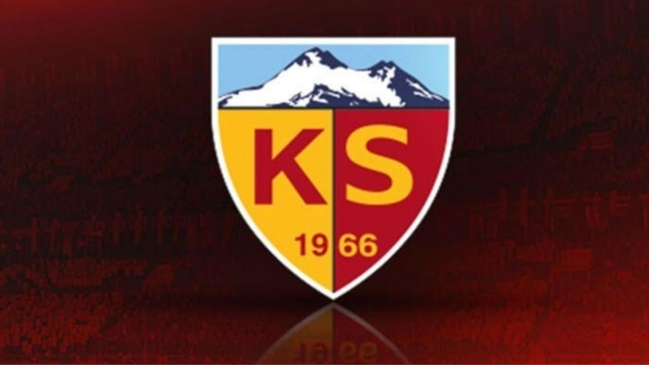 Şampiyon Bellona Kayserispor Kupayı Kaldırdı!