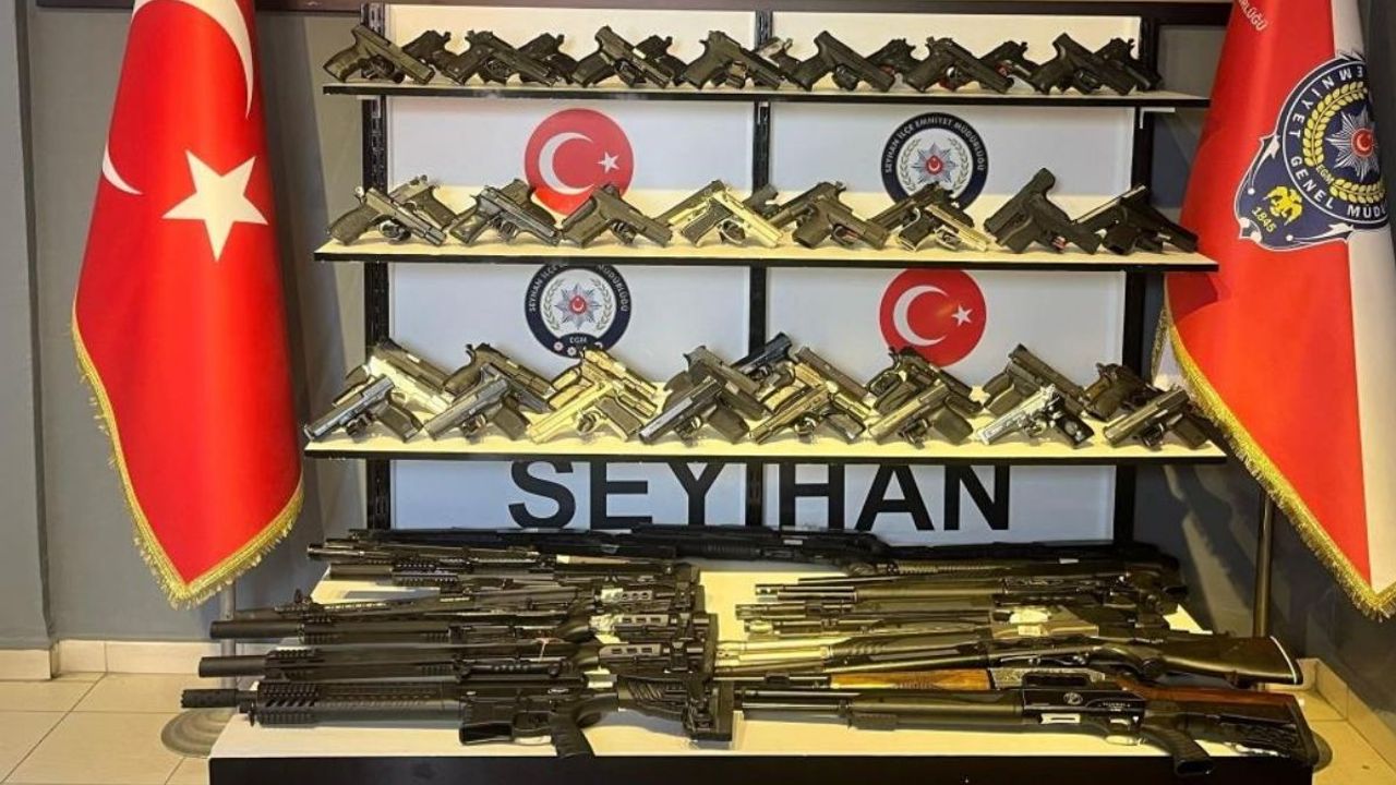 Bu Bir Rekor! 65 Ruhsatsız Silah Ele Geçirildi