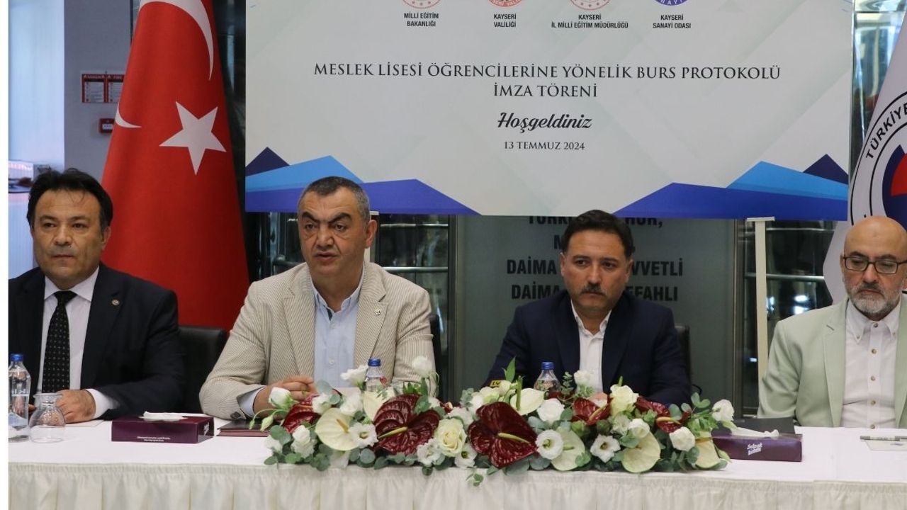 Gökmen Çiçek, Murat Cahid Cıngı, Bahameddin Karaköse, Mehmet Büyüksimitçi  Hepsi Orada!