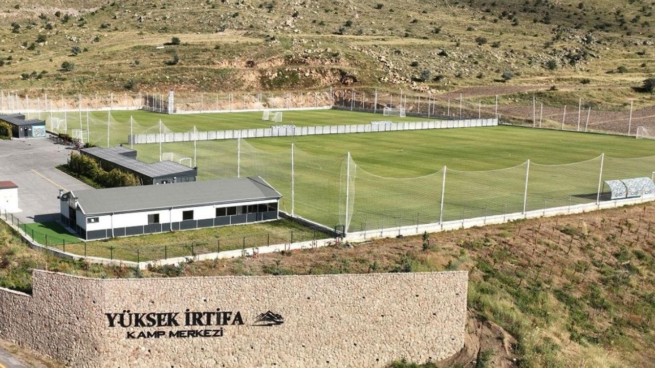 Kayseri'de Sahaya İniyorlar! Hollanda Ekibiyle Karşılaşacaklar
