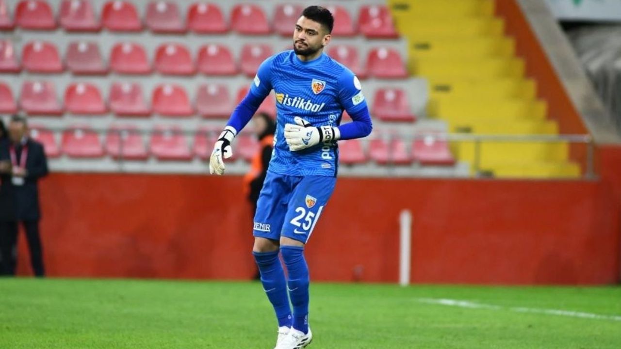 Bilal Bayazıt Kayserispor'un En Değerli Futbolcusu Oldu!