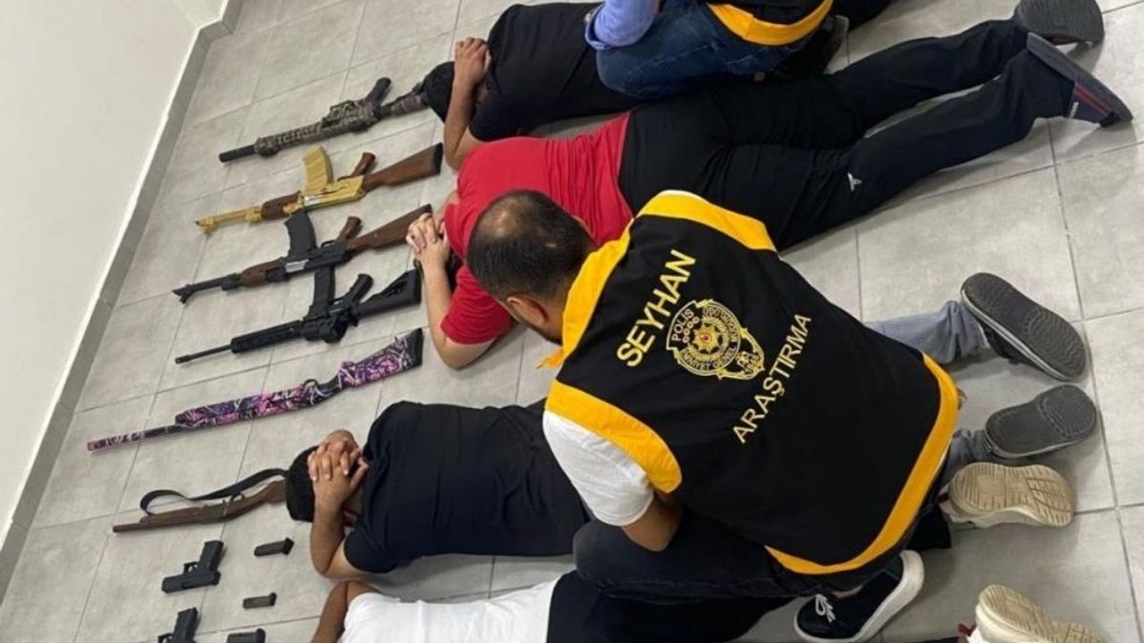 Av Tüfekleri İle Havaya Ateş Ettikleri Görüntüleri Paylaşan Dört Kişi Yakalandı!