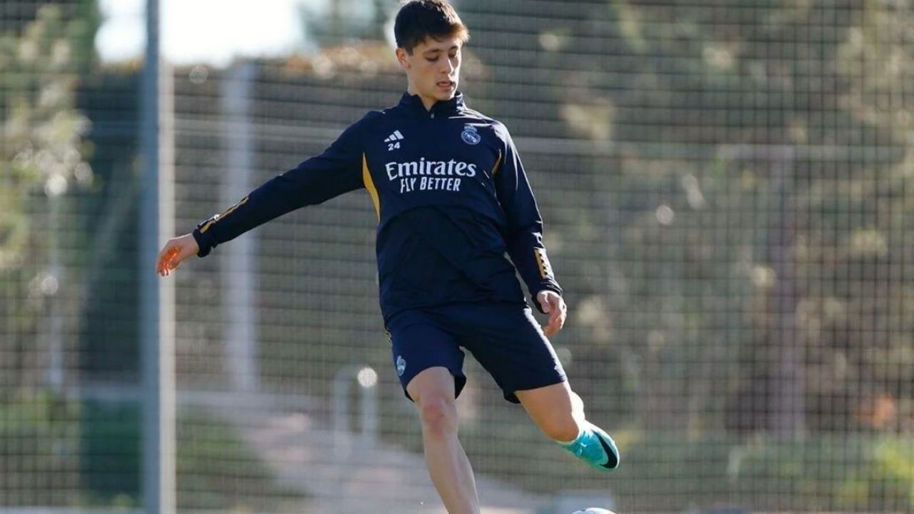 Arda Güler Futbol'u Behzat Ç.'den Öğrenmiş