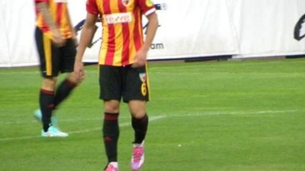 Kayserispor'un Eski Yıldızı Türkiye'ye Döndü!