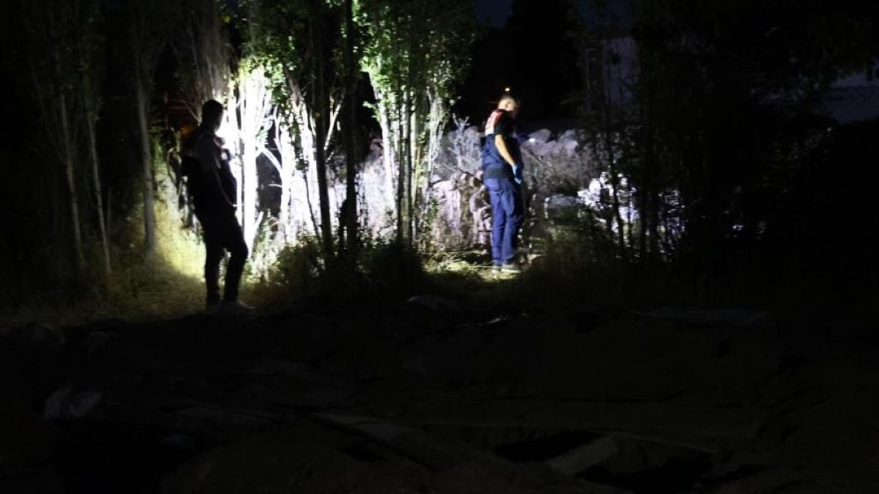 Akıl Almaz Olay: Eve Gelen Jandarma, Kuyuya Atılmış Kemik ve Fotoğraf Buldu!