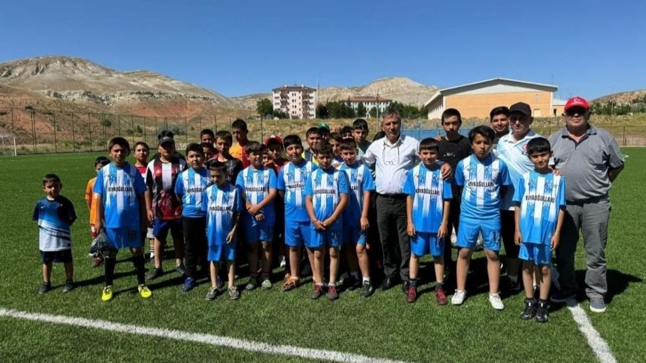 Akkışla'da Yaz Futbol Kursu Büyük İlgi Görüyor!