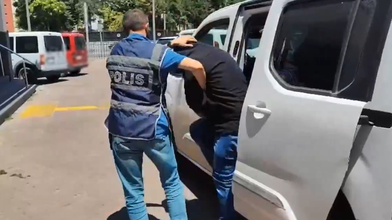 Kayseri’de Araç Hırsızını TEM Polisleri Yakaladı