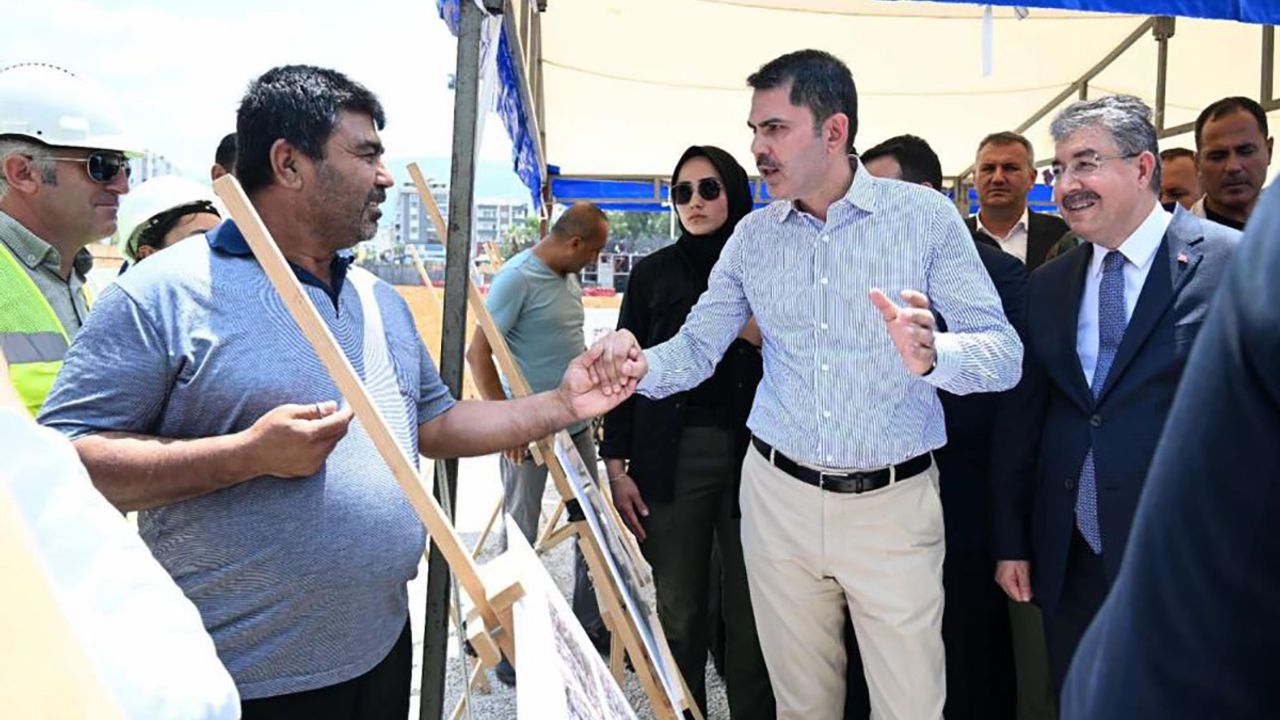 Bakan Kurum'dan İddialı Sözler! 2025'te Evine Girmeyen Tek Bir Afetzede Kalmayacak