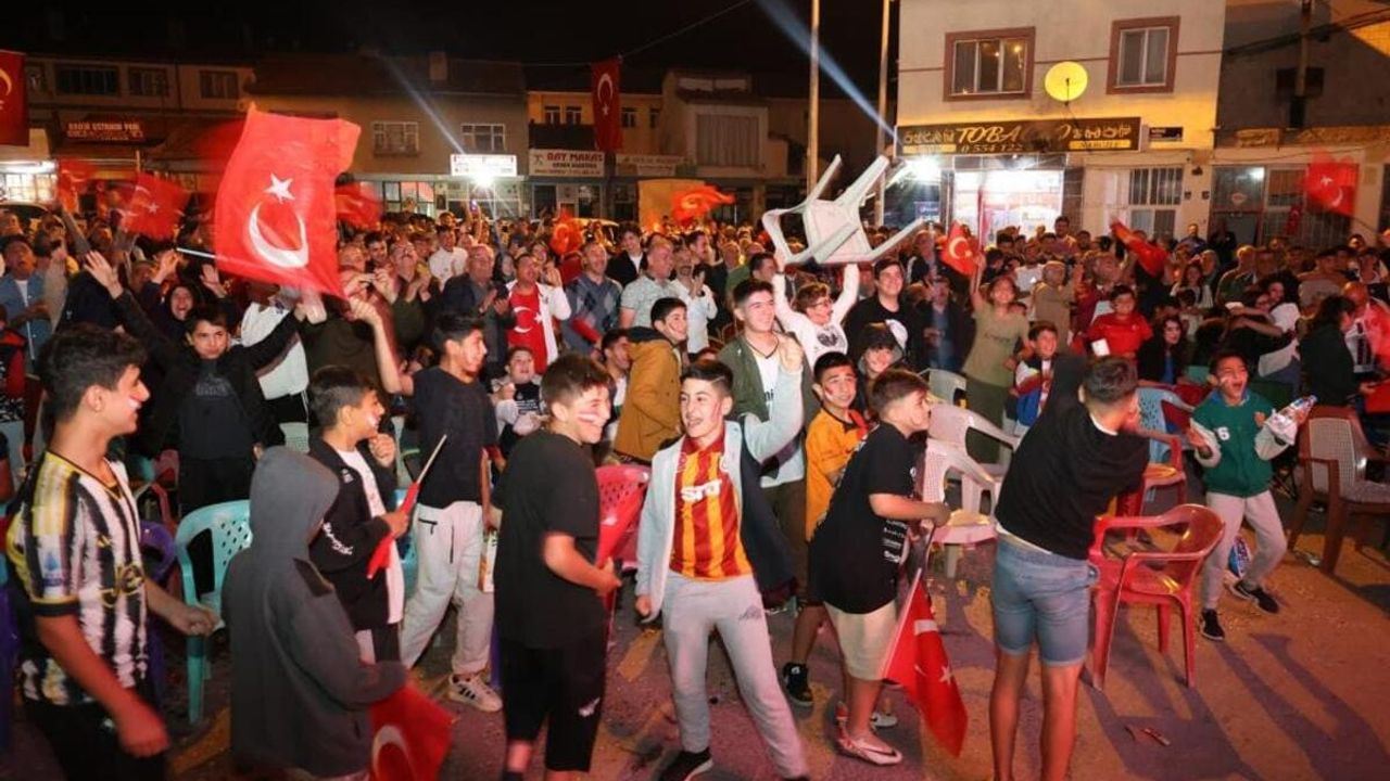 Bünyan’da Renkli Görüntüler! Coşkuyla Kutladılar!