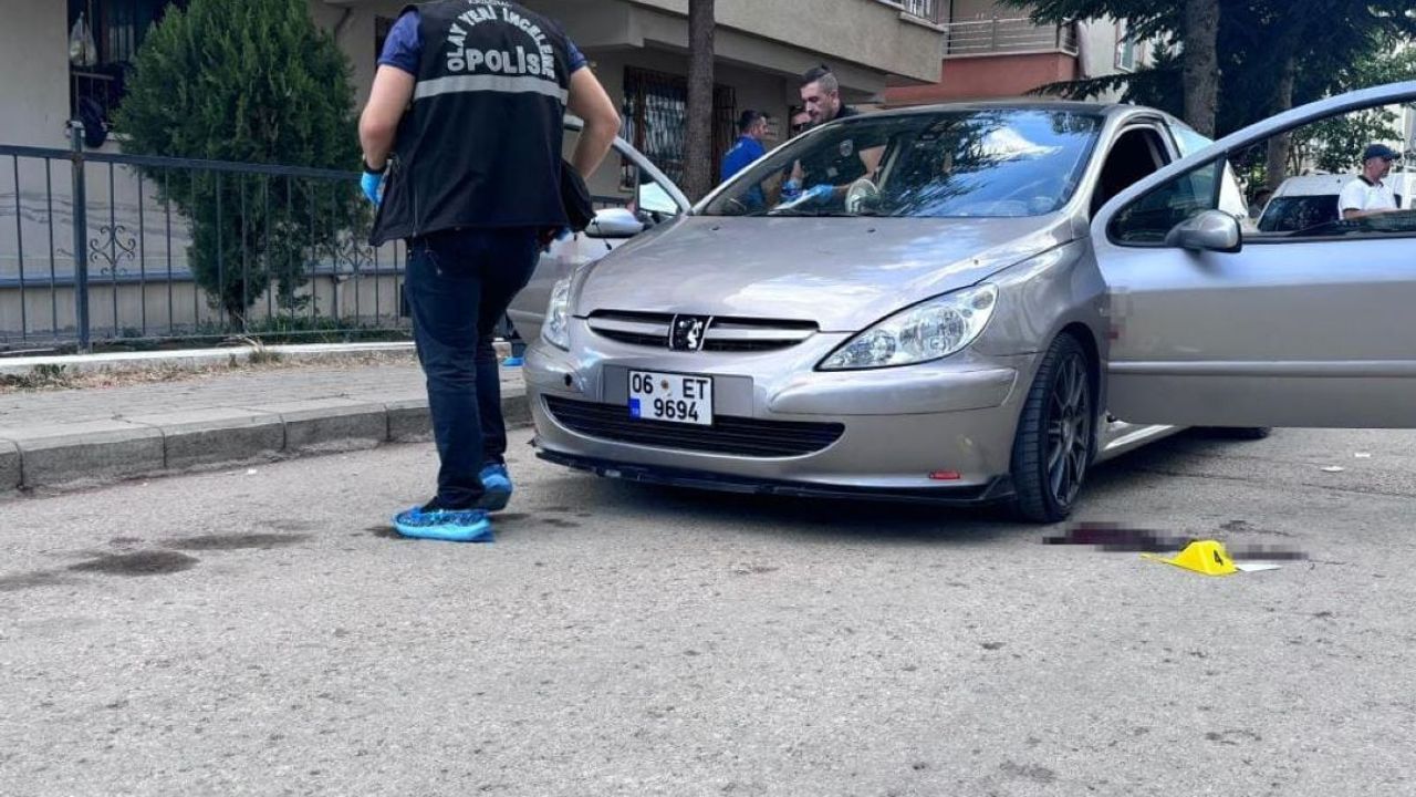 Dehşet Olay: Önce Kardeşi ve Dayısına Sonrada Kendi Kafasına Sıktı!