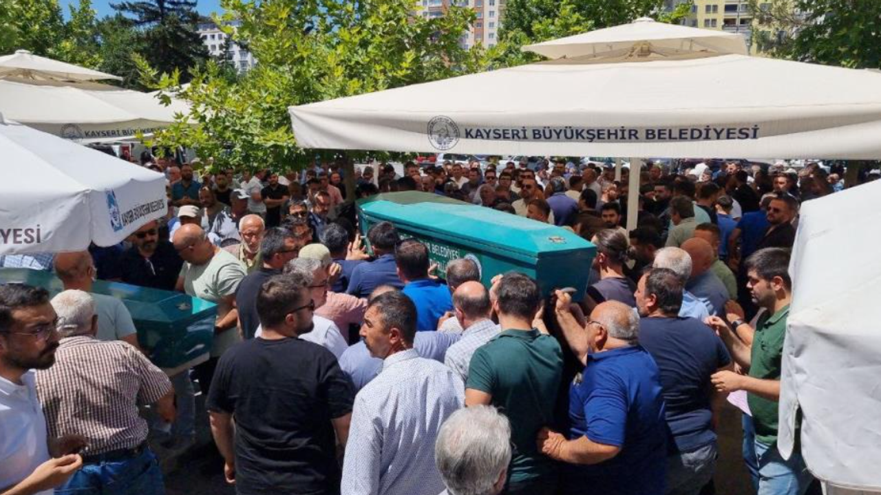 Kayseri’de O Partinin Yöneticisine Hüzünlü Veda! Toprağa Verildi
