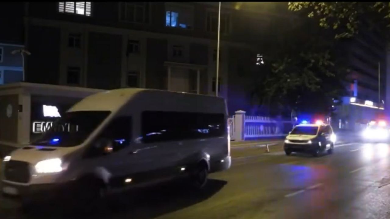 FETÖ’ye Büyük Darbe! Polisten Hücre Evlerine Baskın!