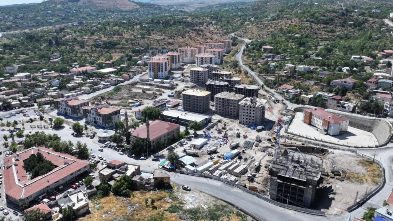 Kayseri'de TOKİ Konutları Hızla Yükseliyor!