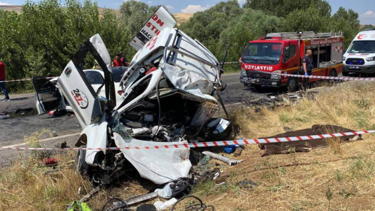 Kayseri Yolunda Ölen 4 Kişi Son Yolculuğuna Uğurlandı