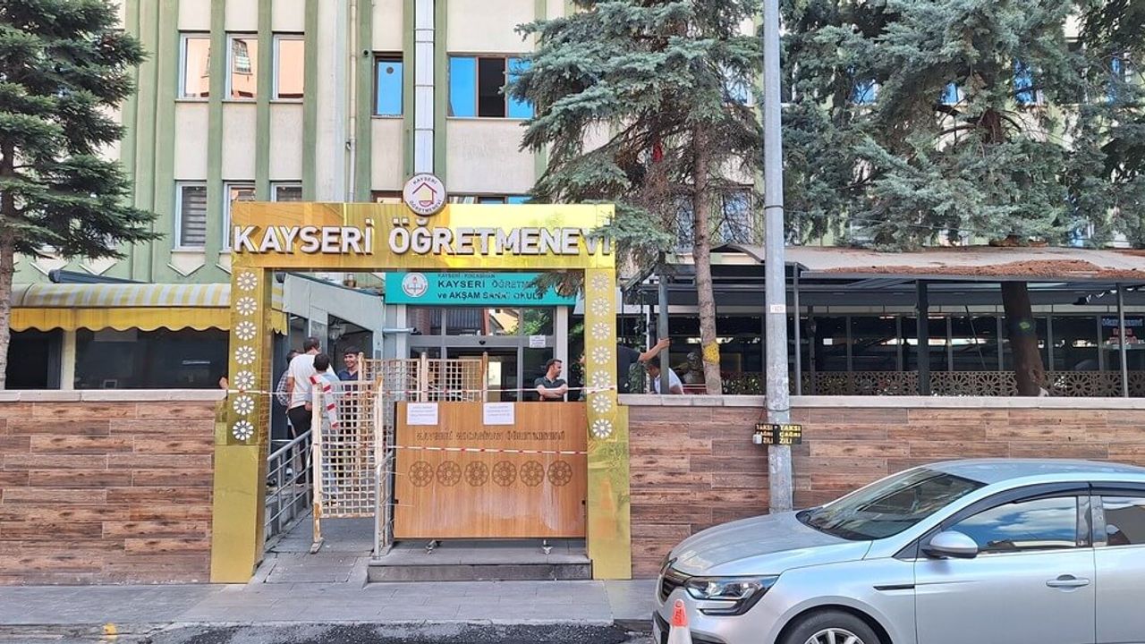 Kayseri Öğretmenevi Kapatıldı!