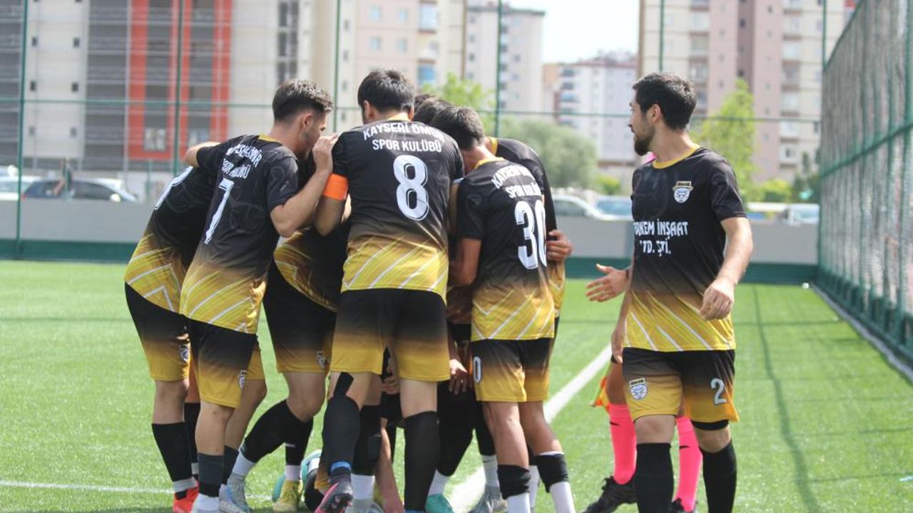 Kayseri Ömürspor Namağlup Şampiyon Oldu!